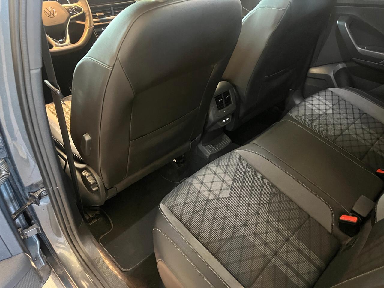 Volkswagen T-Roc 1.0 TSI R-Line