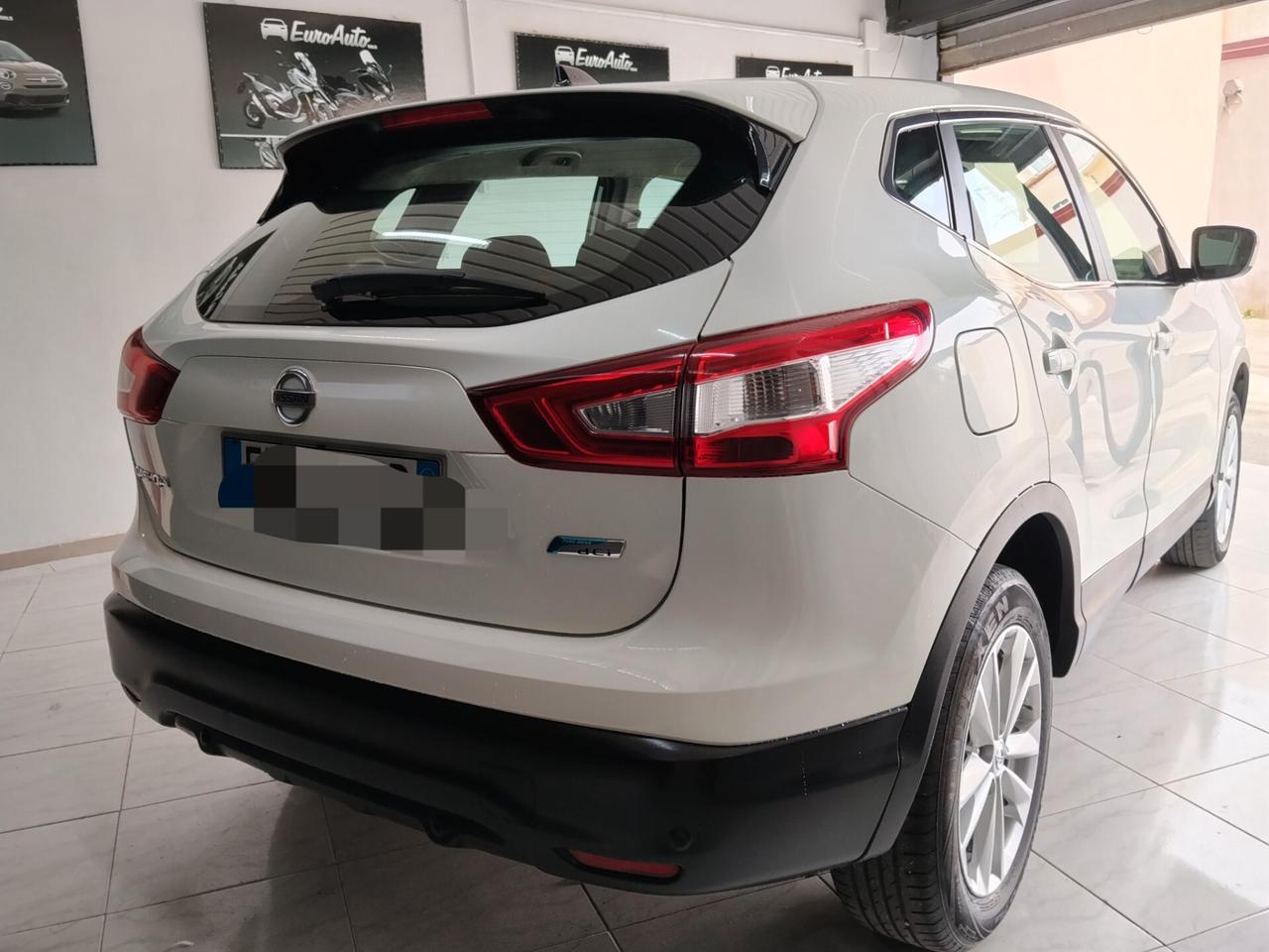 Nissan Qashqai 1.5 diesel 2014 CON GARANZIA