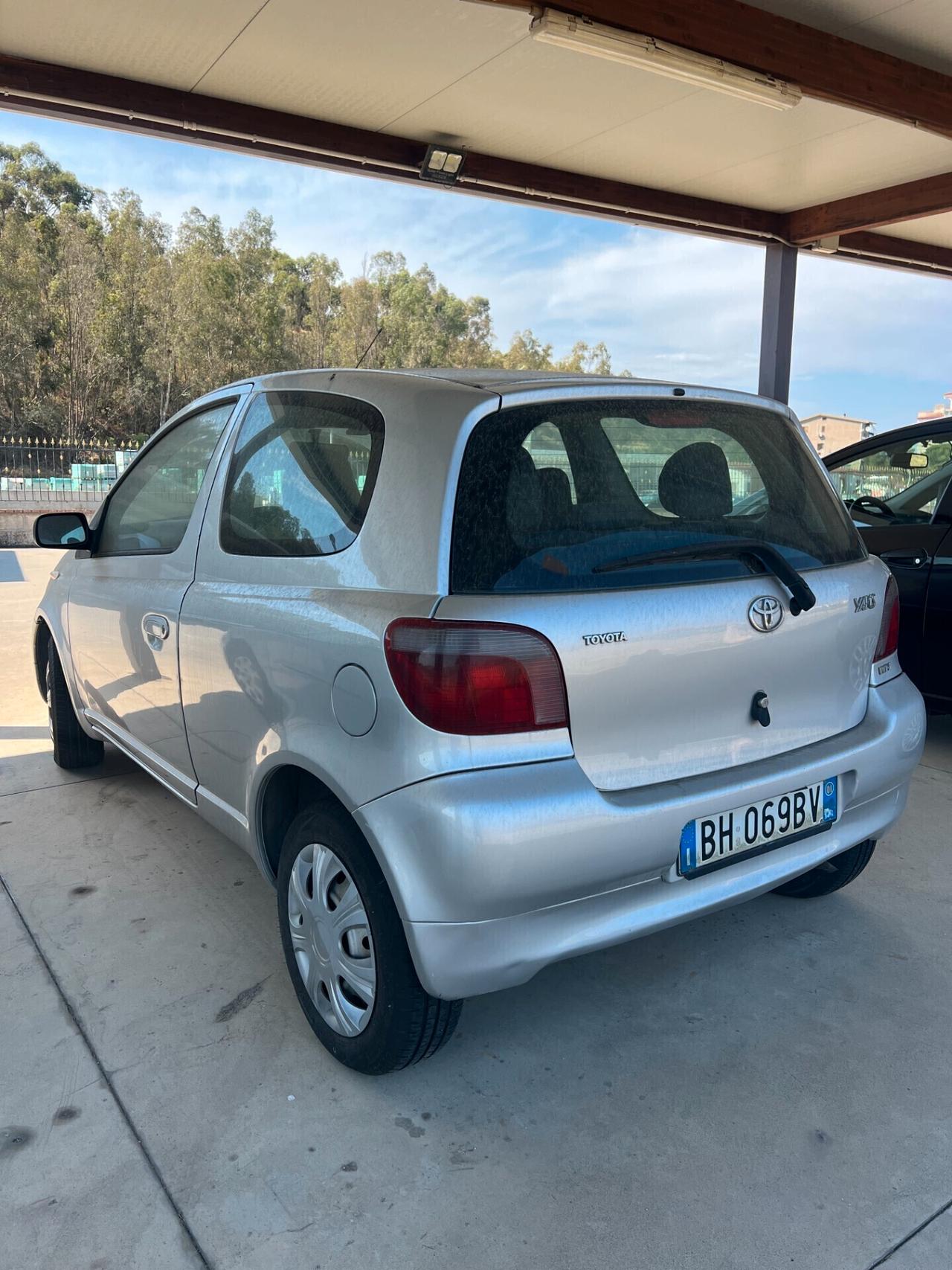 Toyota Yaris 1.0i 16V cat 3 porte