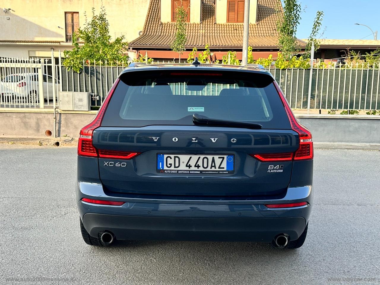 VOLVO XC60 B4 AWD GEARTRONIC MOMENTUM PRO IBRIDO DIESEL