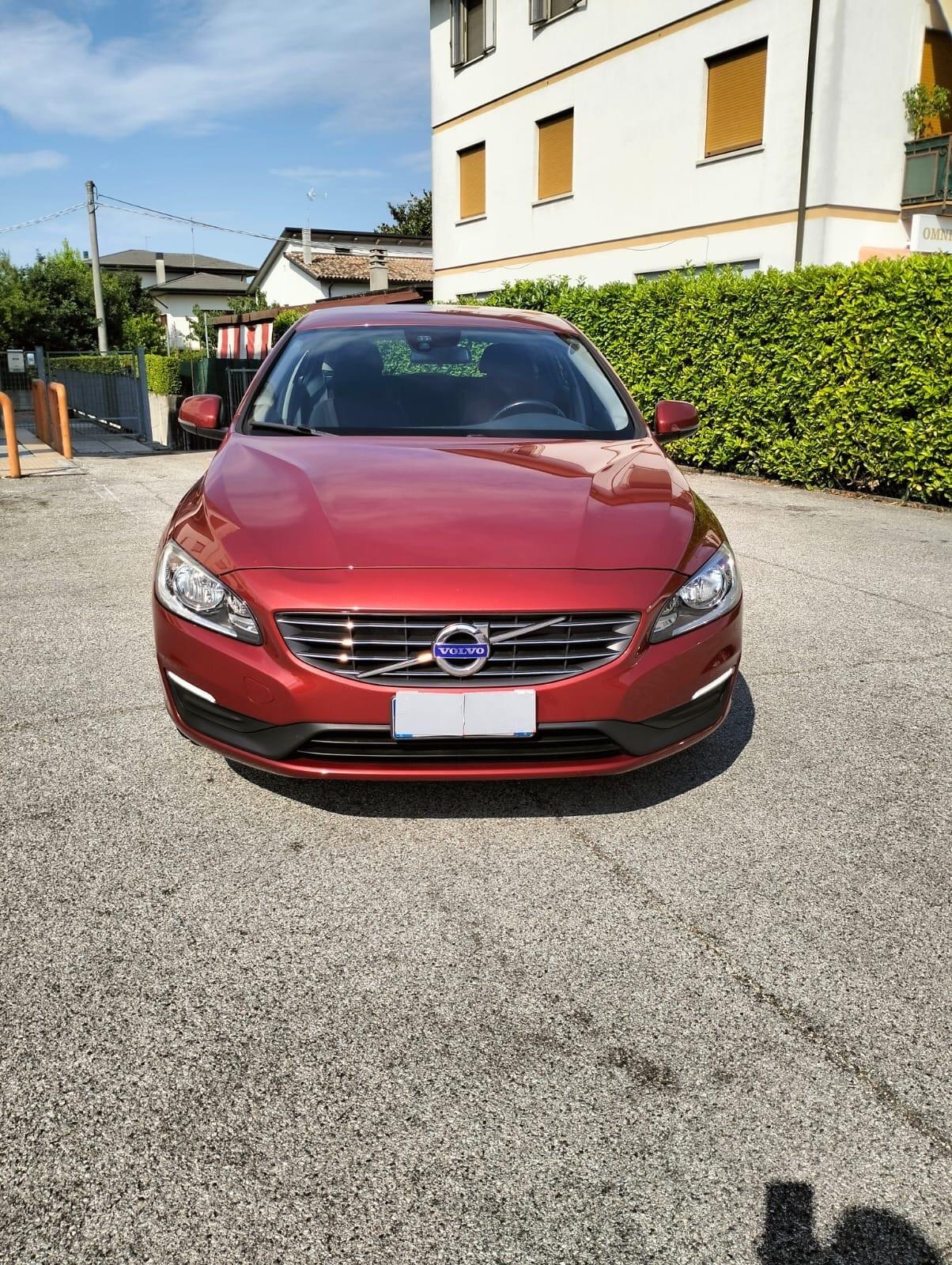 Volvo V60 D2 Geartronic R-design KM 90.000