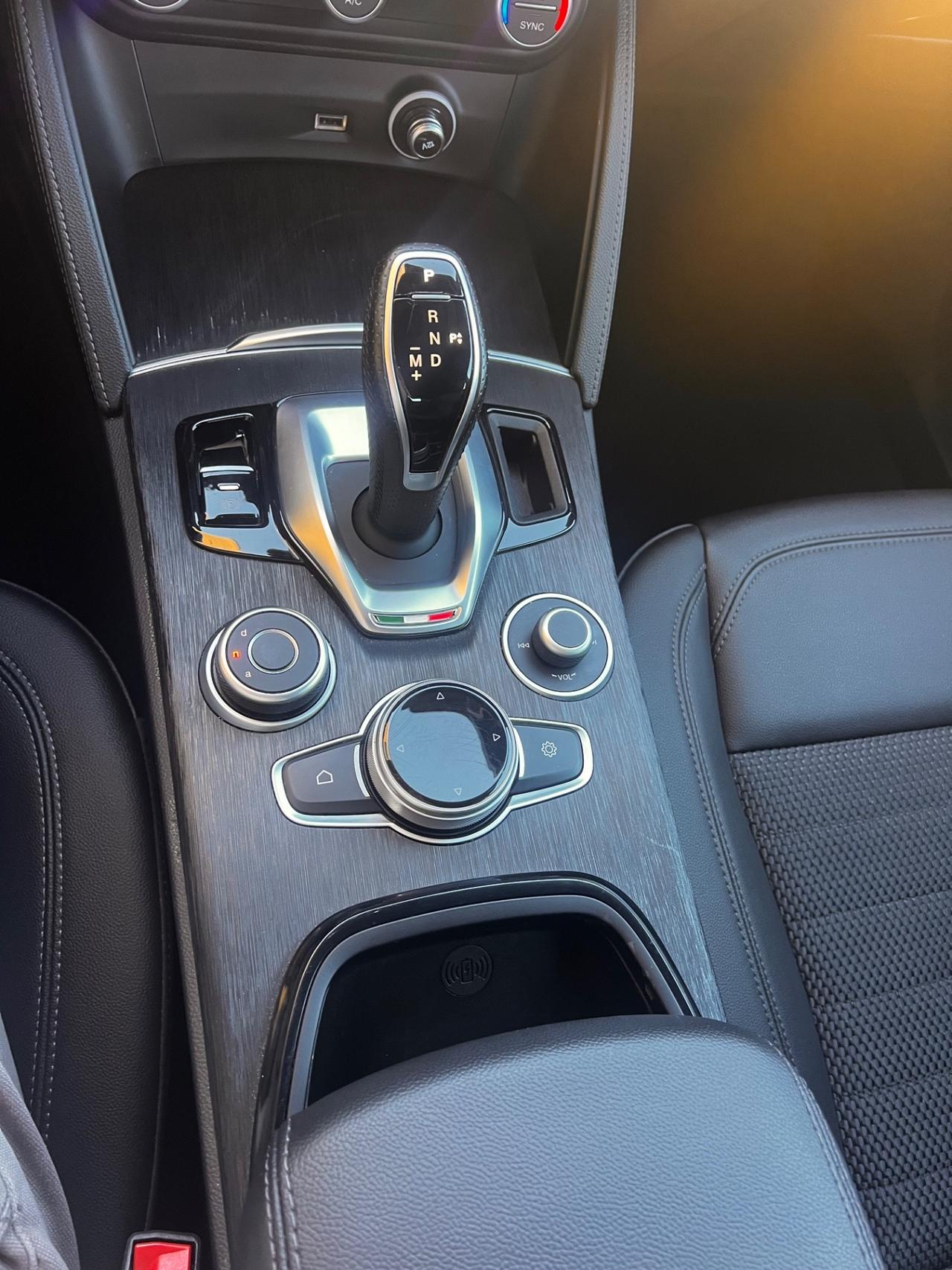 Alfa Romeo Stelvio 2.2 Turbodiesel 210 CV AT8 Q4 Veloce