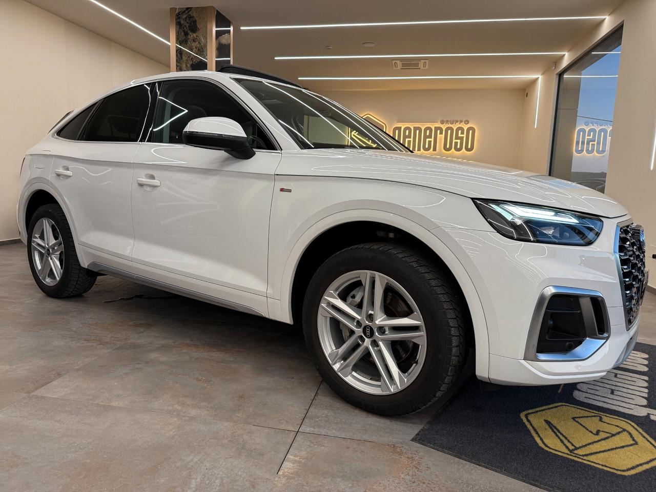 Audi Q5 SPORTBACK SPB 40 TDI quattro S line plus