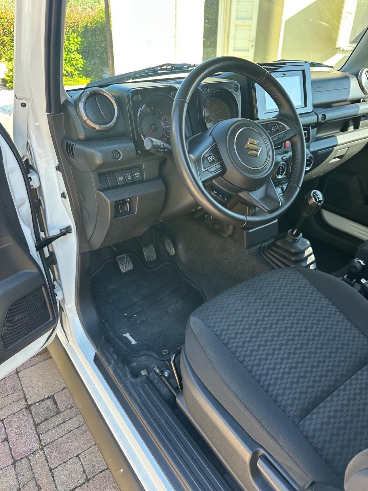 Suzuki Jimny 1.5 4AT Top