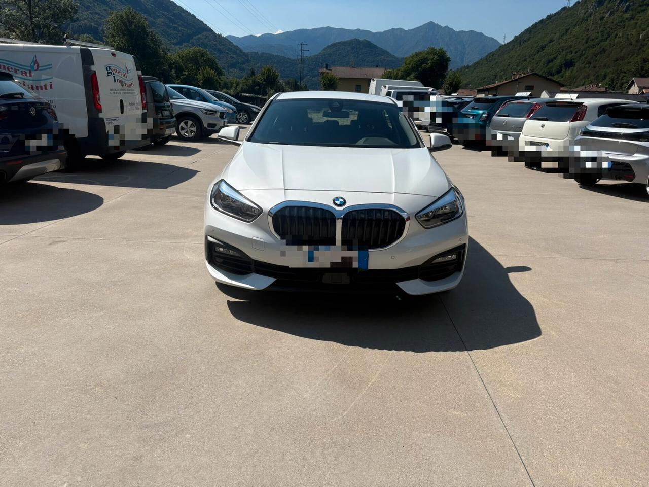 Bmw 116 116d 5p. Business Advantage