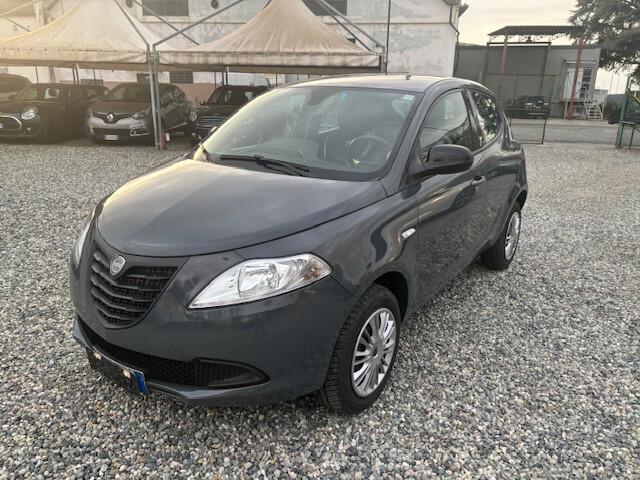 Lancia Ypsilon 0.9 TwinAir 85 CV 5 porte S&S Silver