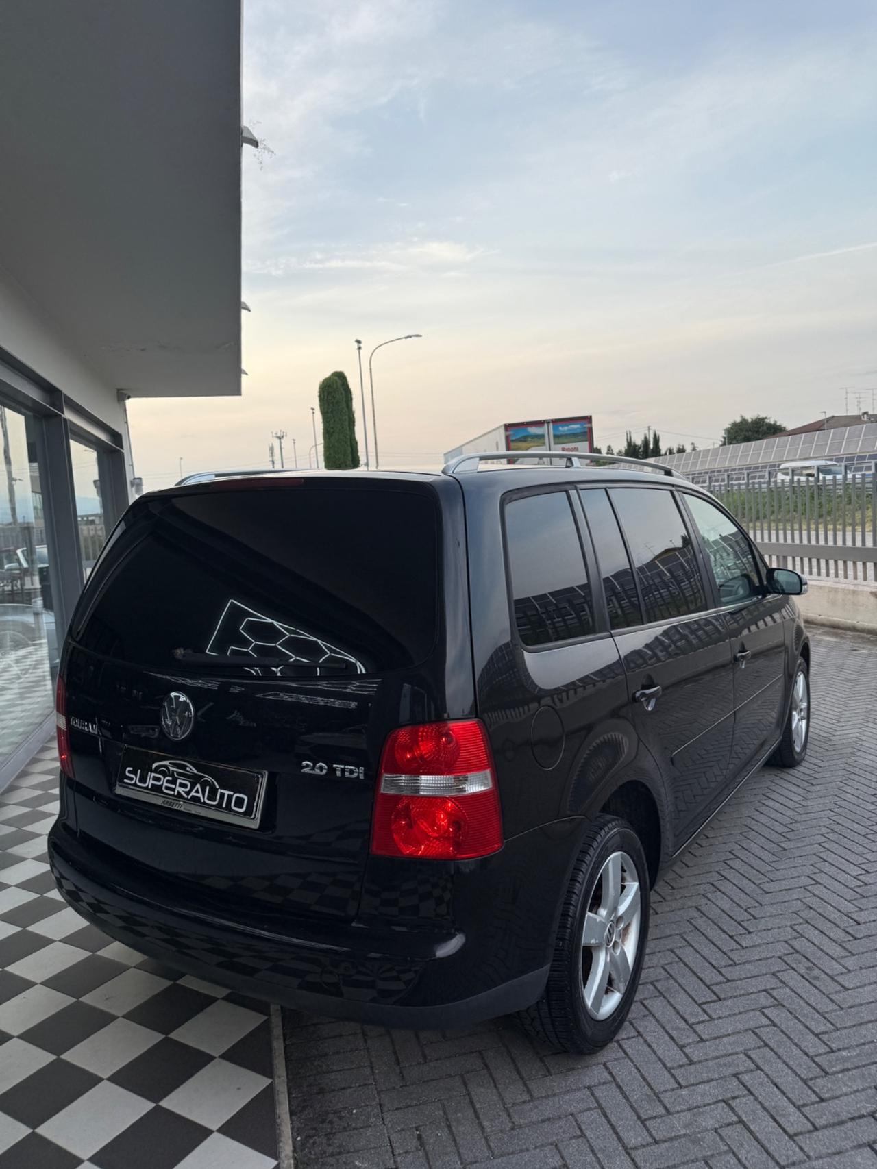 Volkswagen Touran 2.0 16V TDI Highline