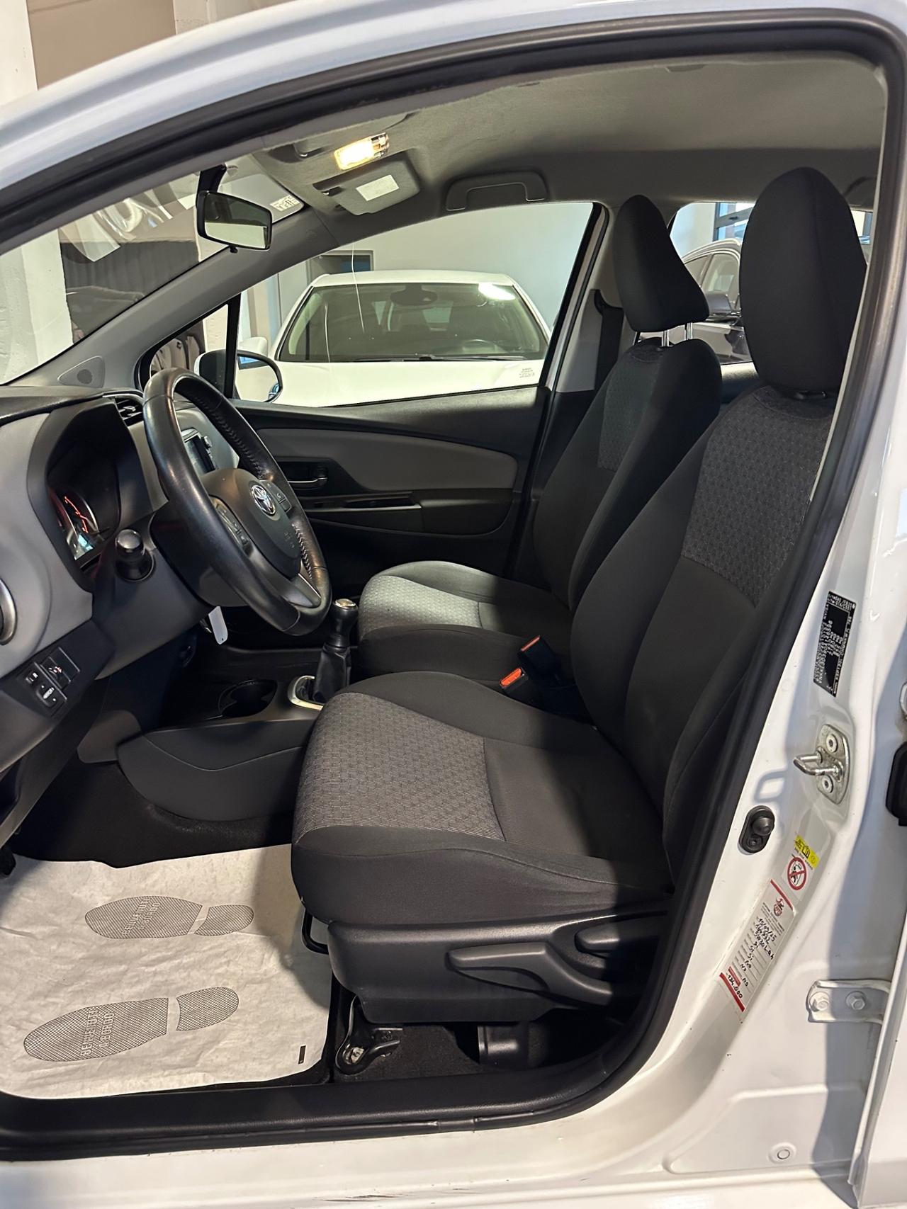 Toyota Yaris 1.0 5 porte Lounge