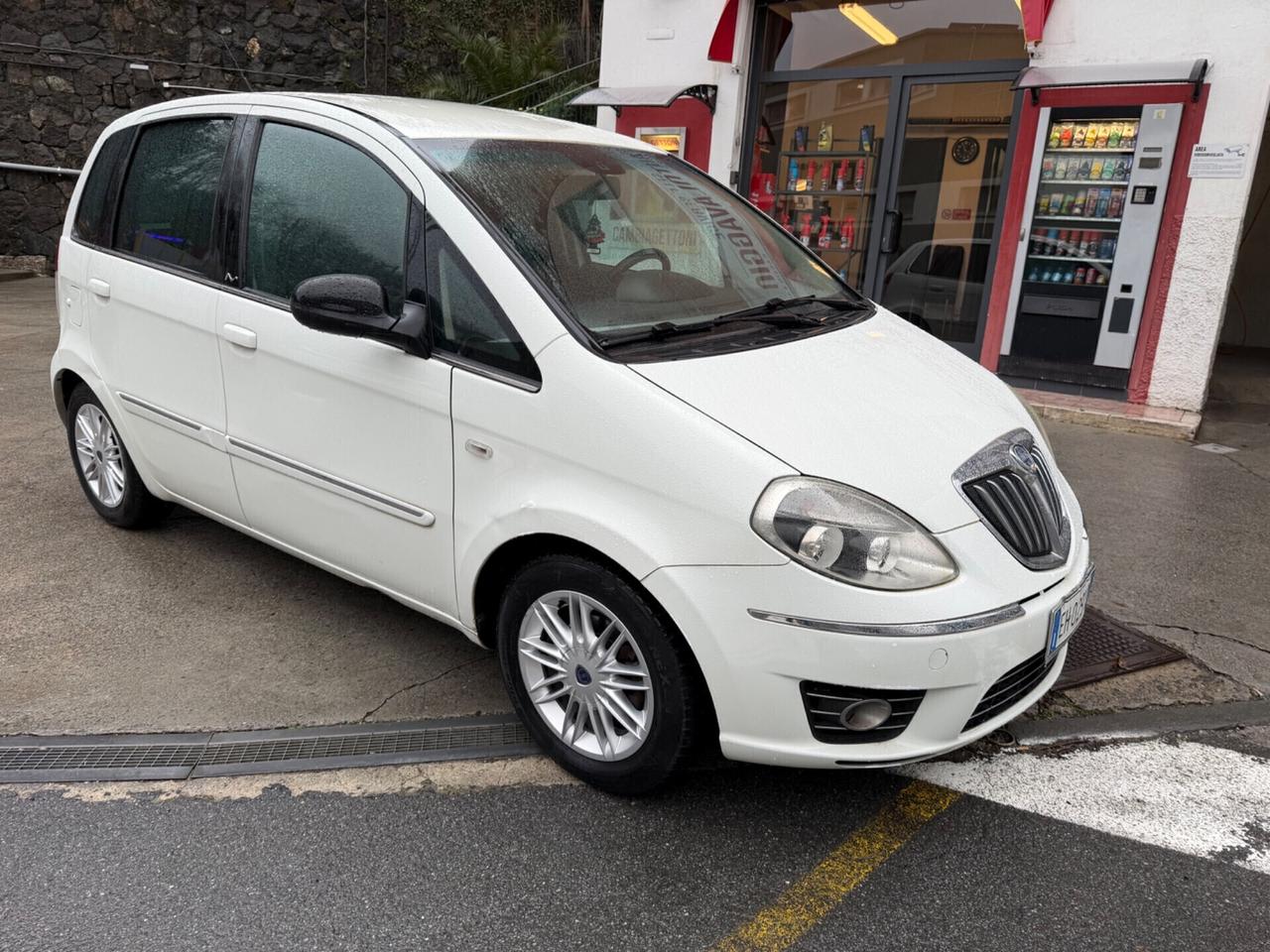 LANCIA MUSA 1.4 NEOPATENTATI KM 89 MILA !!