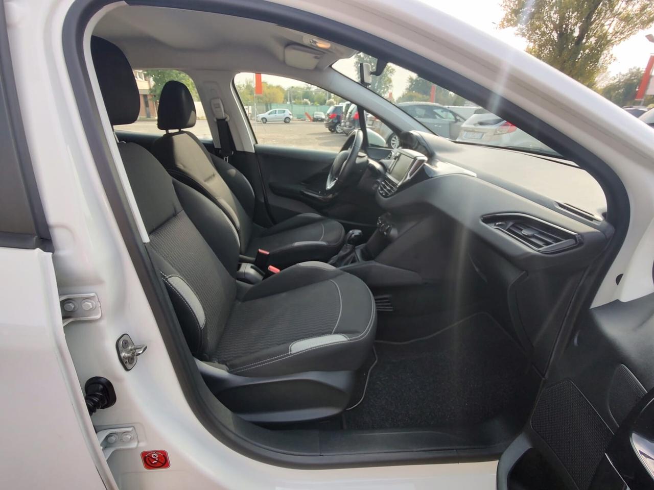 Peugeot 208 PureTech 82 5p. GPL Access, BENZINA\GPL, OK NEOPATENTATI