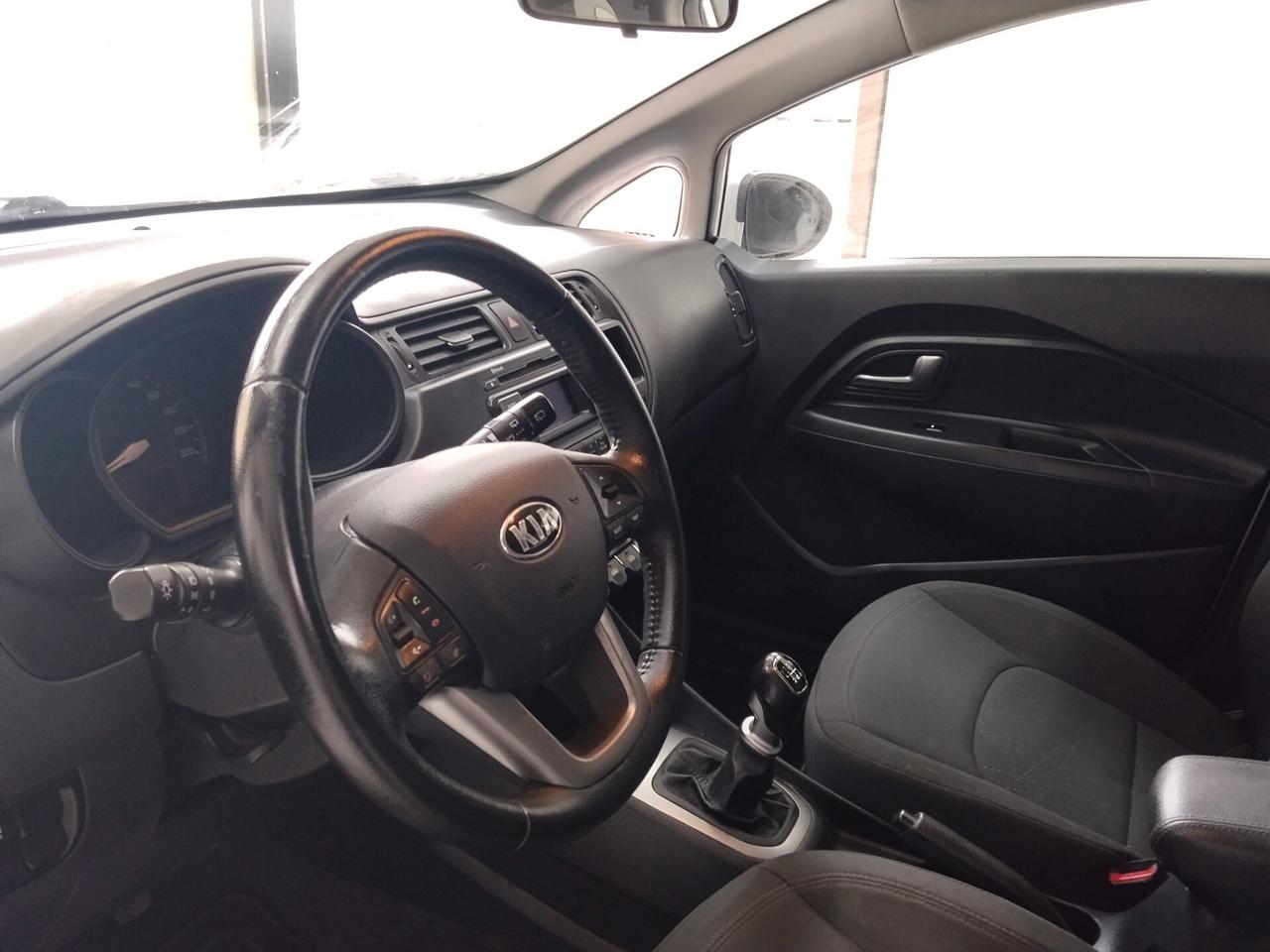 Kia Rio 1.1 diesel 75 CV 2013 CON GARANZIA