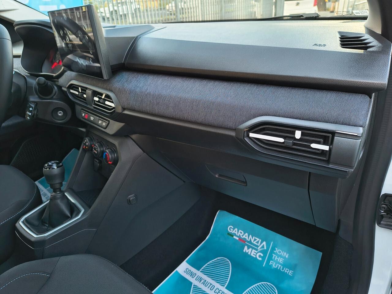 DACIA SANDERO 17.300 EURO NUOVA DA IMMATRICOLARE