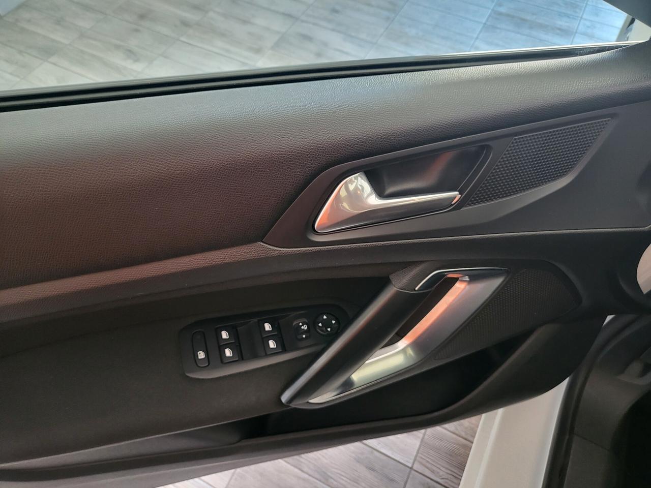 Peugeot 308 BlueHDi 130 S&S Allure