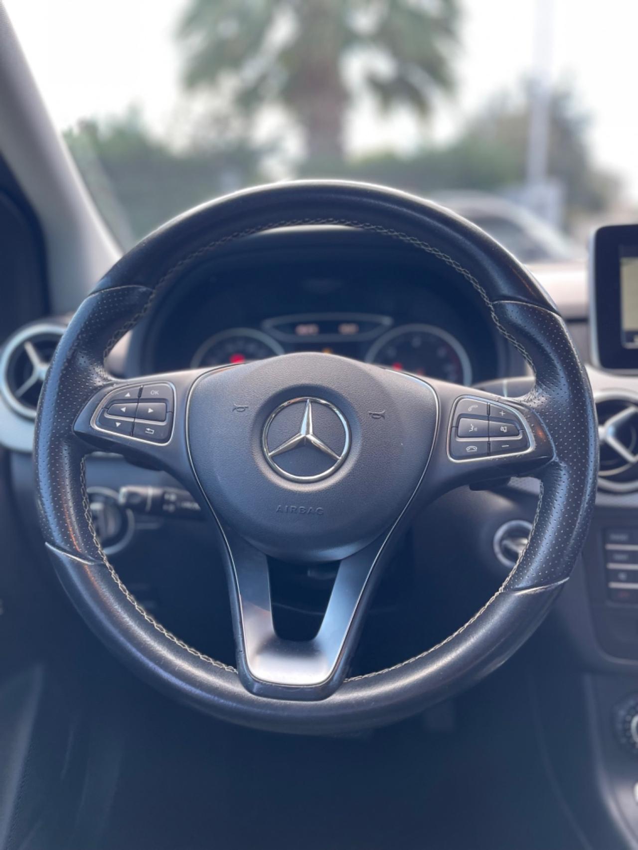 Mercedes-benz B 180 d Automatic Executive