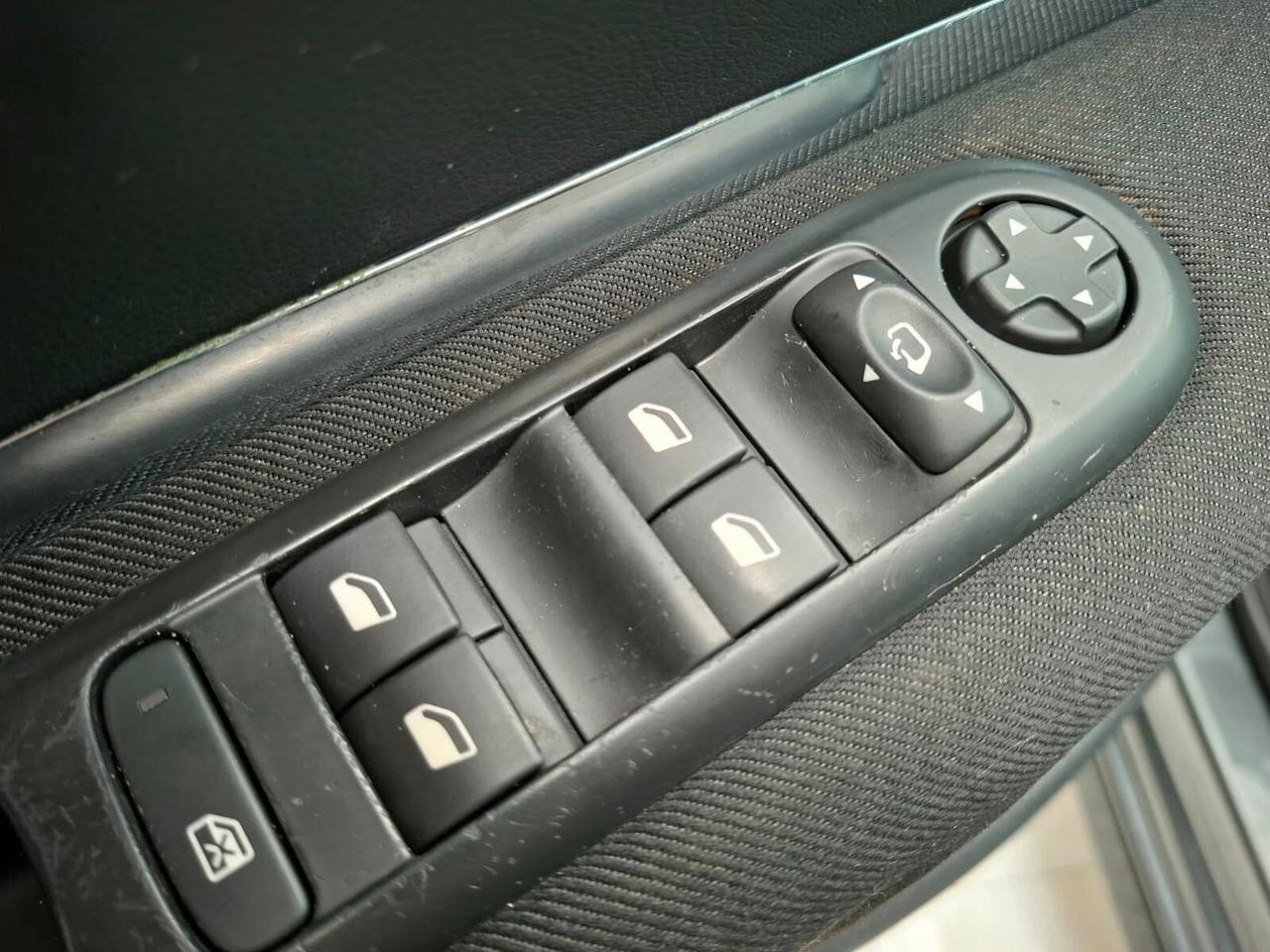 Peugeot 3008 1.6 HDi 110cv Business 2010