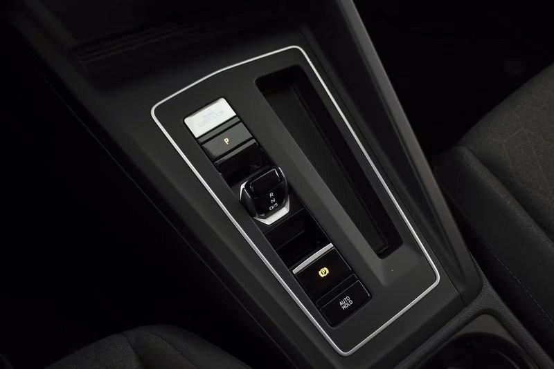 Volkswagen Golf Golf 8.5 2.0 TDI 150 CV DSG SCR Life LED CAMERA NAVI