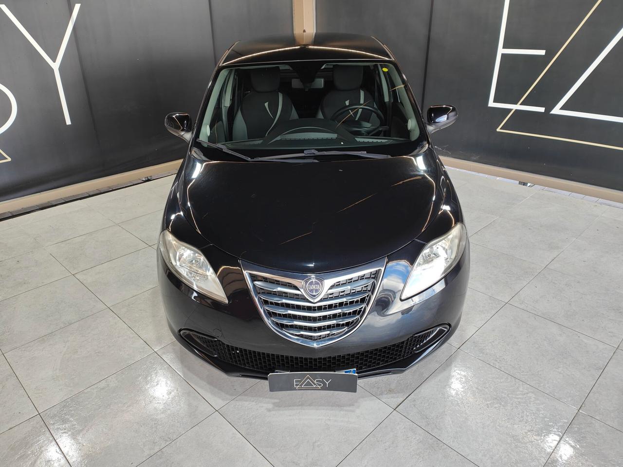 Lancia Ypsilon 1.2 8v Silver 69CV * ADATTA AI NEOPATENTATI *