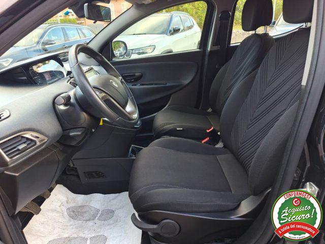 LANCIA Ypsilon 1.0 FireFly 5 porte S&S Hybrid Gold