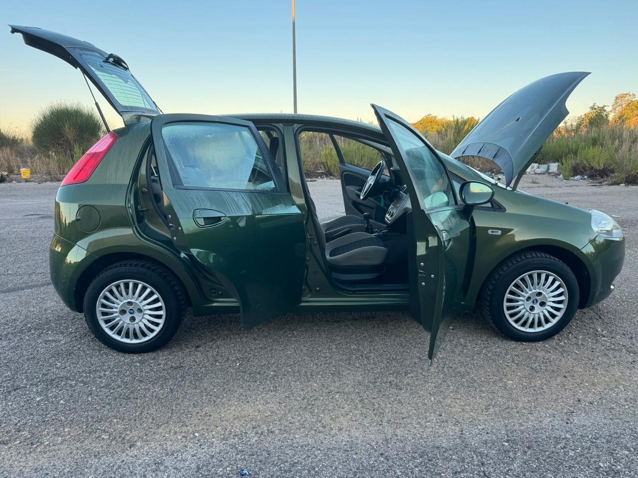 Fiat Grande Punto 1.4 5 porte SOLO 102.000 KM
