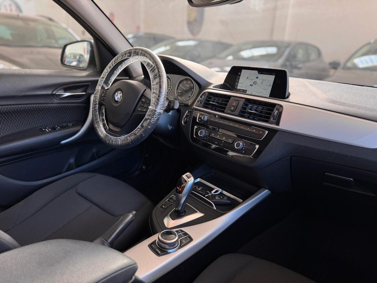 Bmw 116 116d 5p. Urban