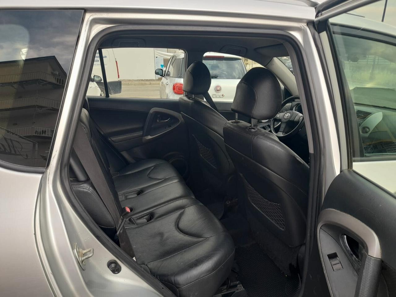 Toyota RAV 4 2.2cc diesel(PRIVATO)- 2006