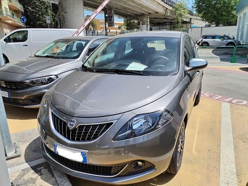 Lancia Ypsilon 1.0 FireFly 5 porte S&S Hybrid Alberta Ferretti