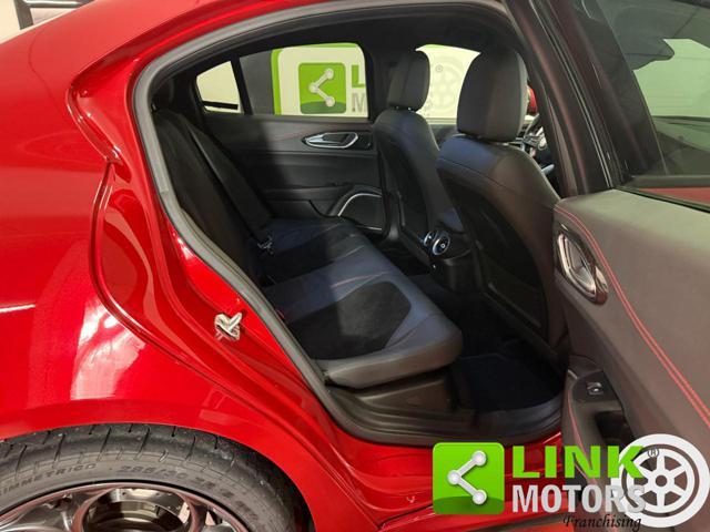 ALFA ROMEO Giulia 2.9 V6 Bi-Turbo AT8 Quadrifoglio