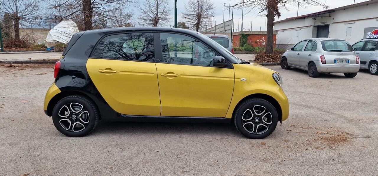 Smart ForFour 1.0 70CV PRIME LED NAVI. FINANZIAMENTI ANCHE SENZA BUSTA PAGA!