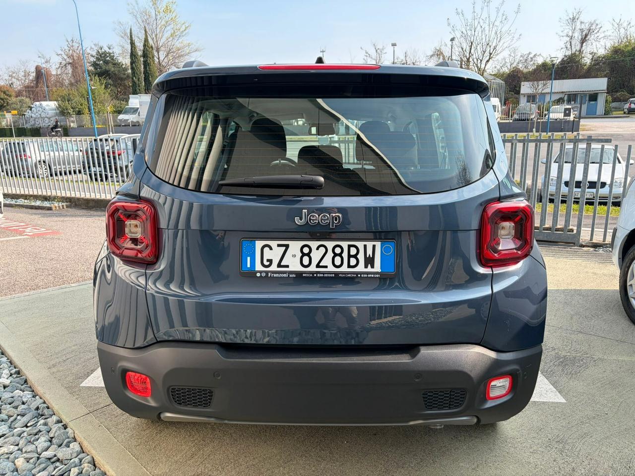 Jeep Renegade 1.5 Turbo T4 MHEV Summit