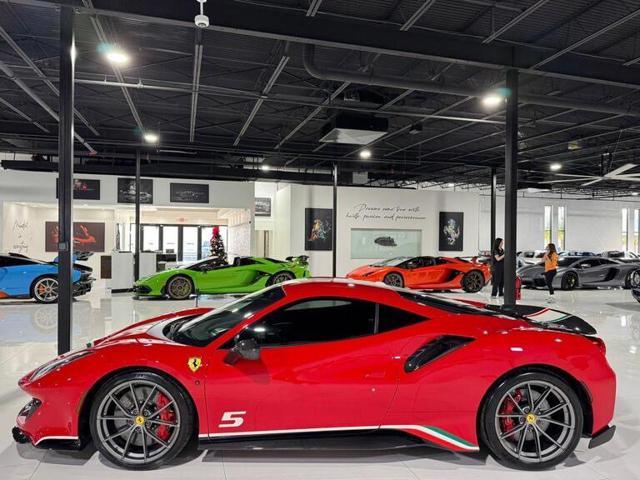 FERRARI 488 Pista Tailor Made Exclusively for Piloti Ferrari