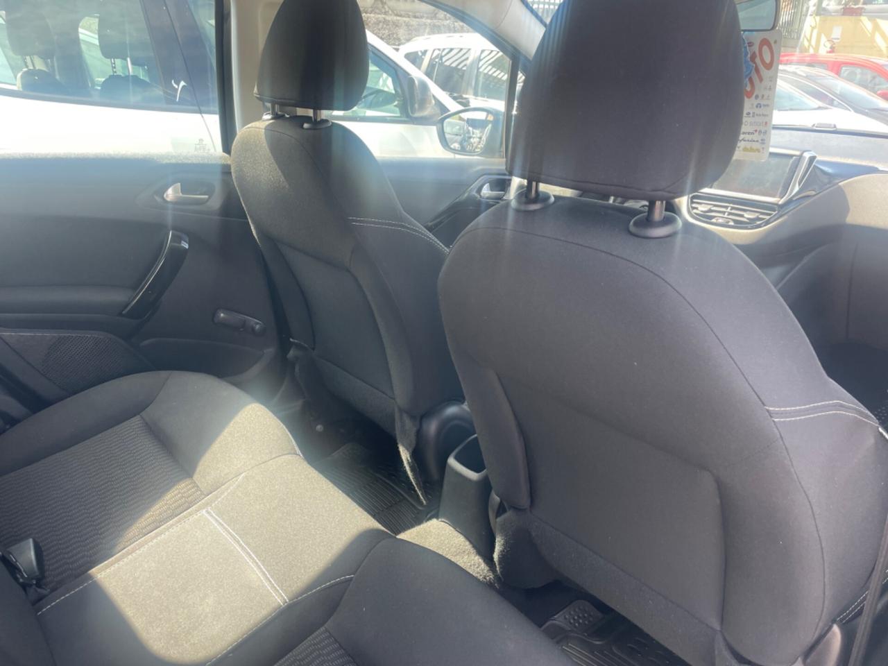 PEUGEOT 208 1.2 BENZINA 82 (CV) 2015