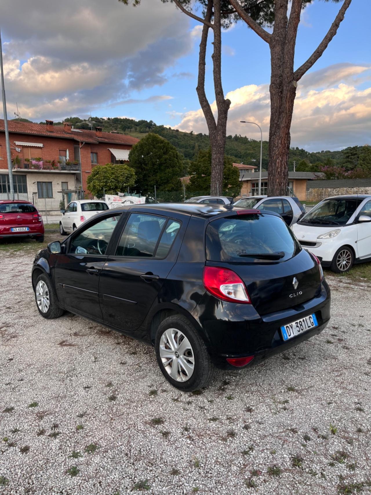 Renault Clio 1.5 dCi 85CV 5 porte NEOPATENTATI