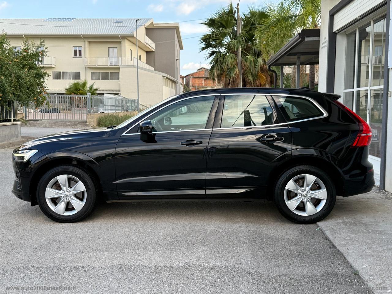 VOLVO XC60 B4 N1 AUTOCARRO 5 POSTI