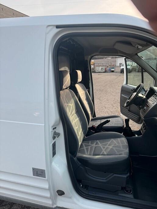 Ford transit courier 88CV 1.8 DTCI