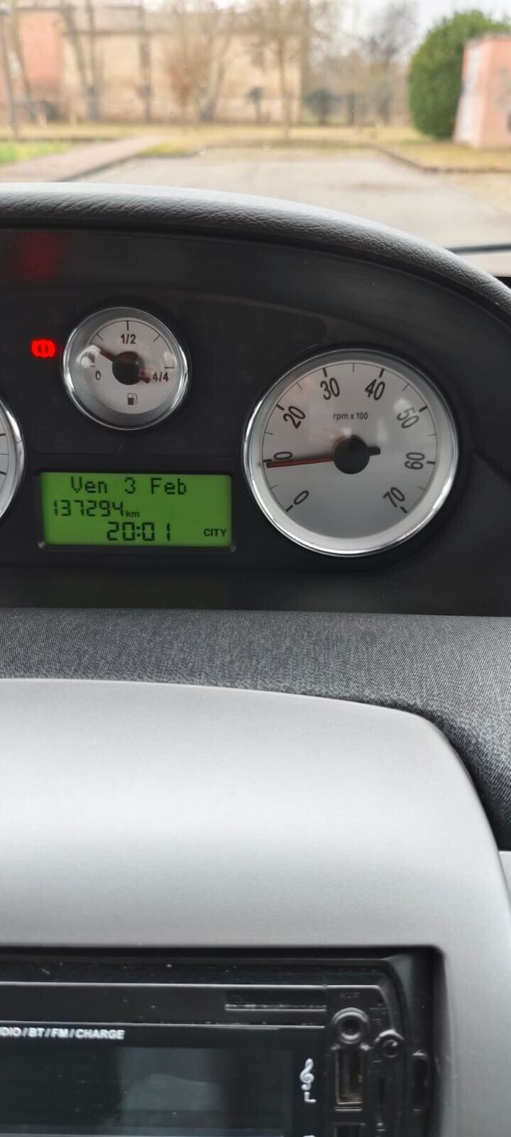 Lancia Ypsilon 1.4 Argento Ecochic GPL