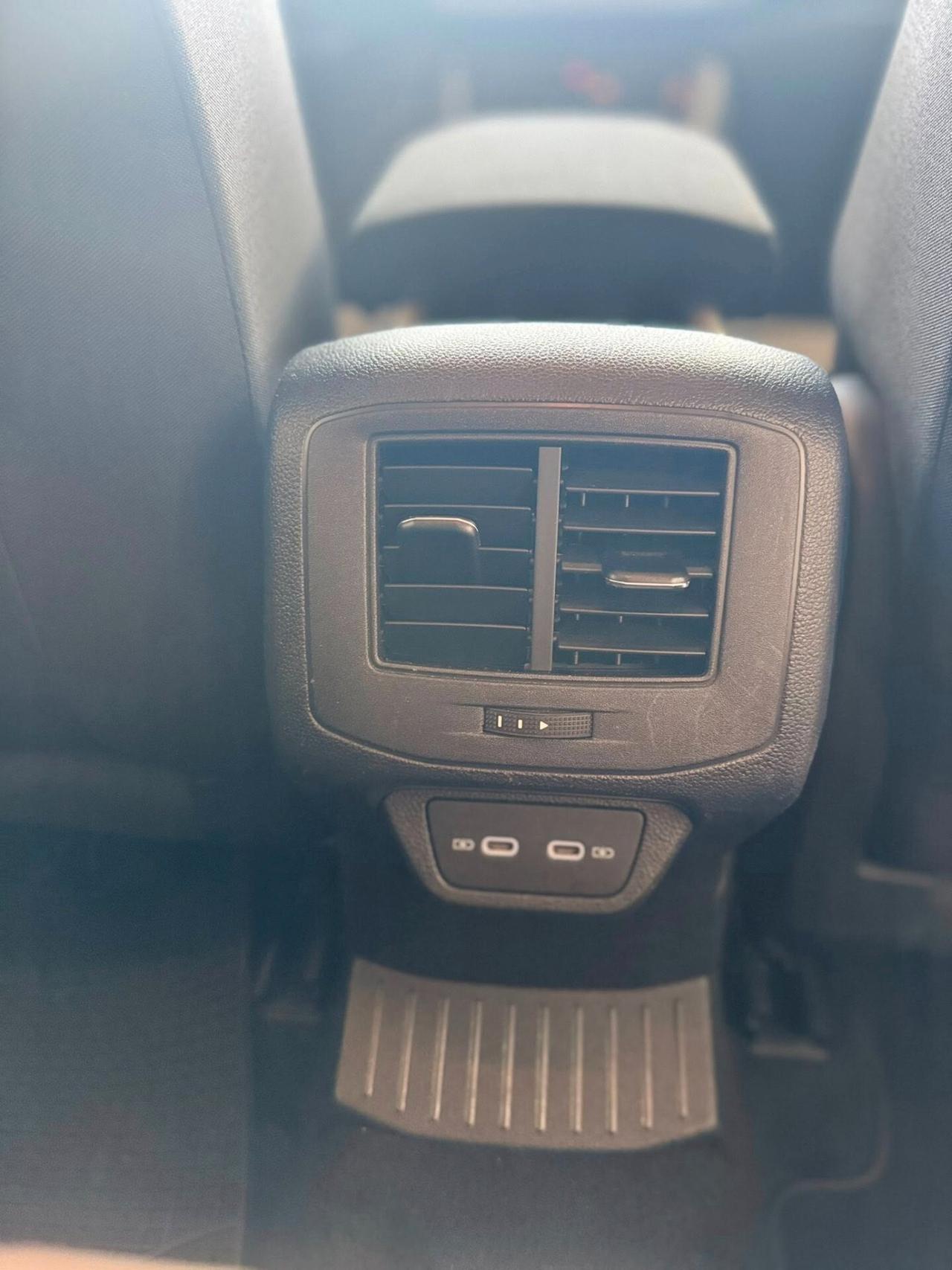 Volkswagen T-Roc 2.0 TDI SCR 150 CV DSG 4MOTION Business BlueMot. Tech.