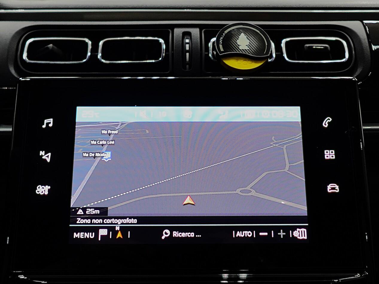 Citroen C3 1.2 PureTECH 110 CV SHINE