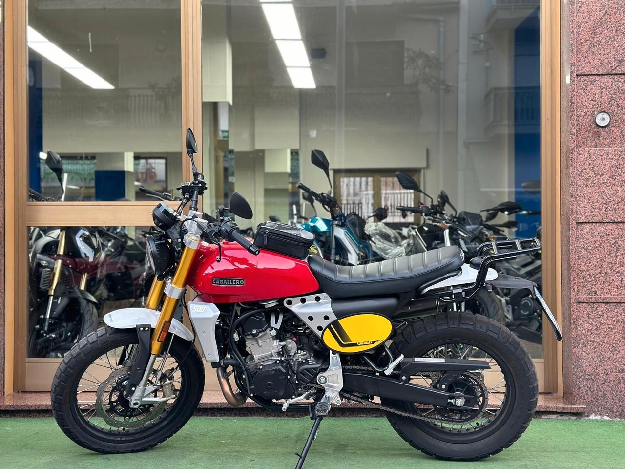 Fantic Motor Caballero 500 2024 tuo a solo 60 euro al mese!