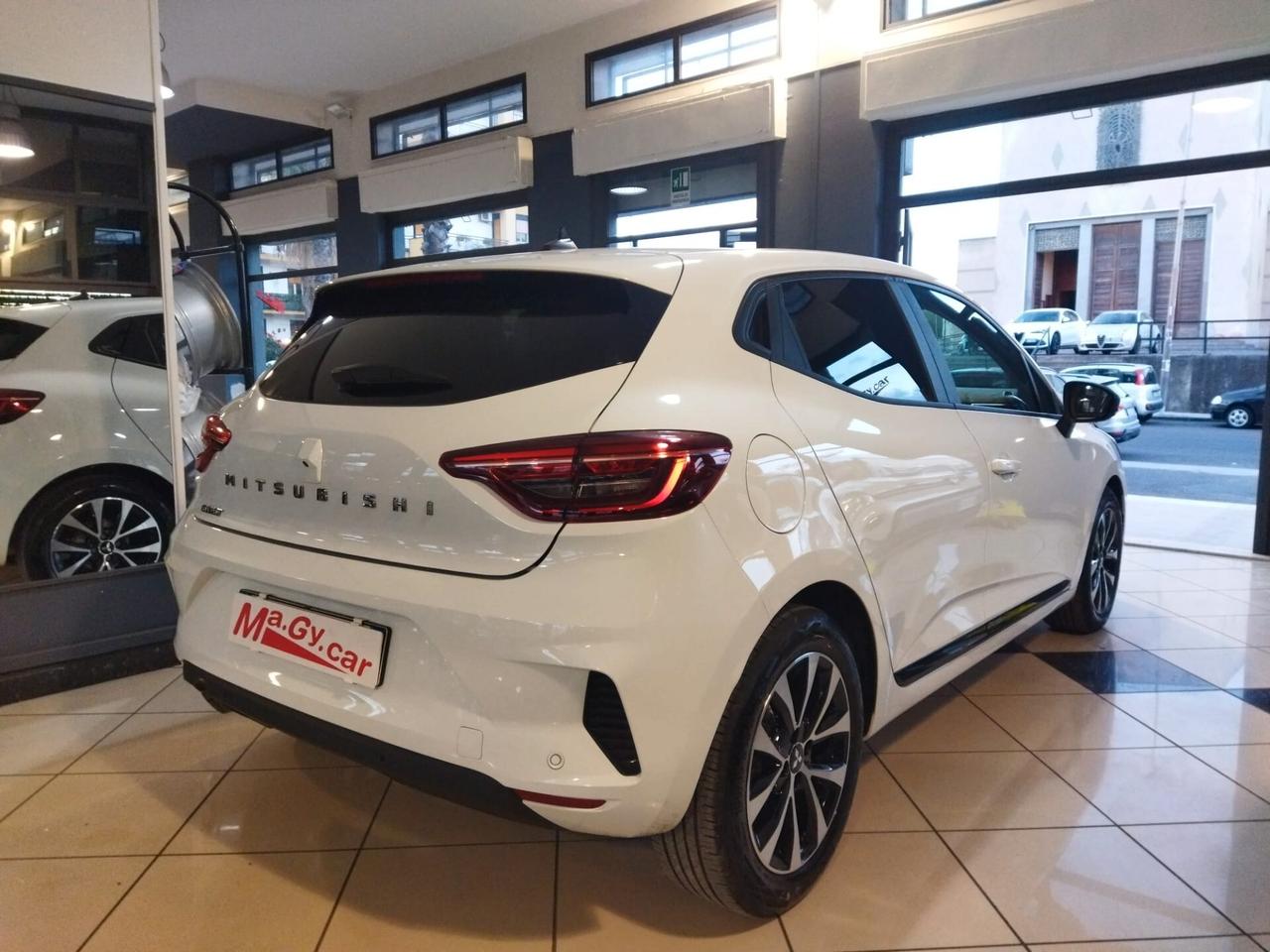 Mitsubishi Colt 1.0L turbo 91 cv Invite