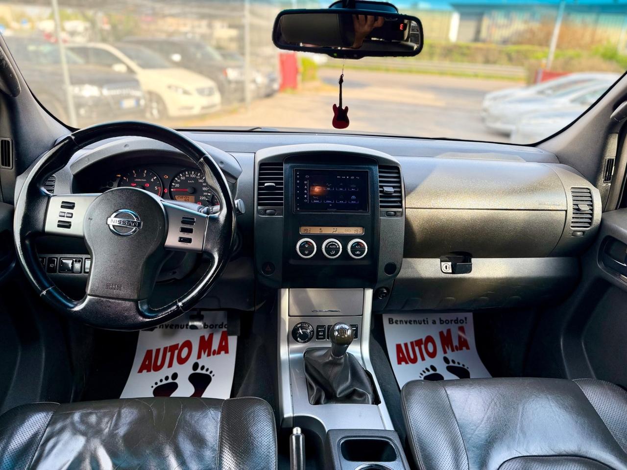 Nissan Navara 2.5 dCi 4 porte Double Cab XE