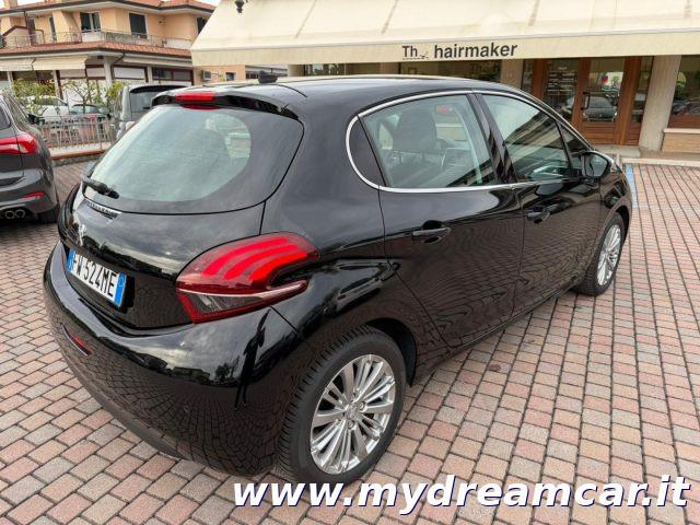 PEUGEOT 208 1° serie PureTech 82 5 porte Allure