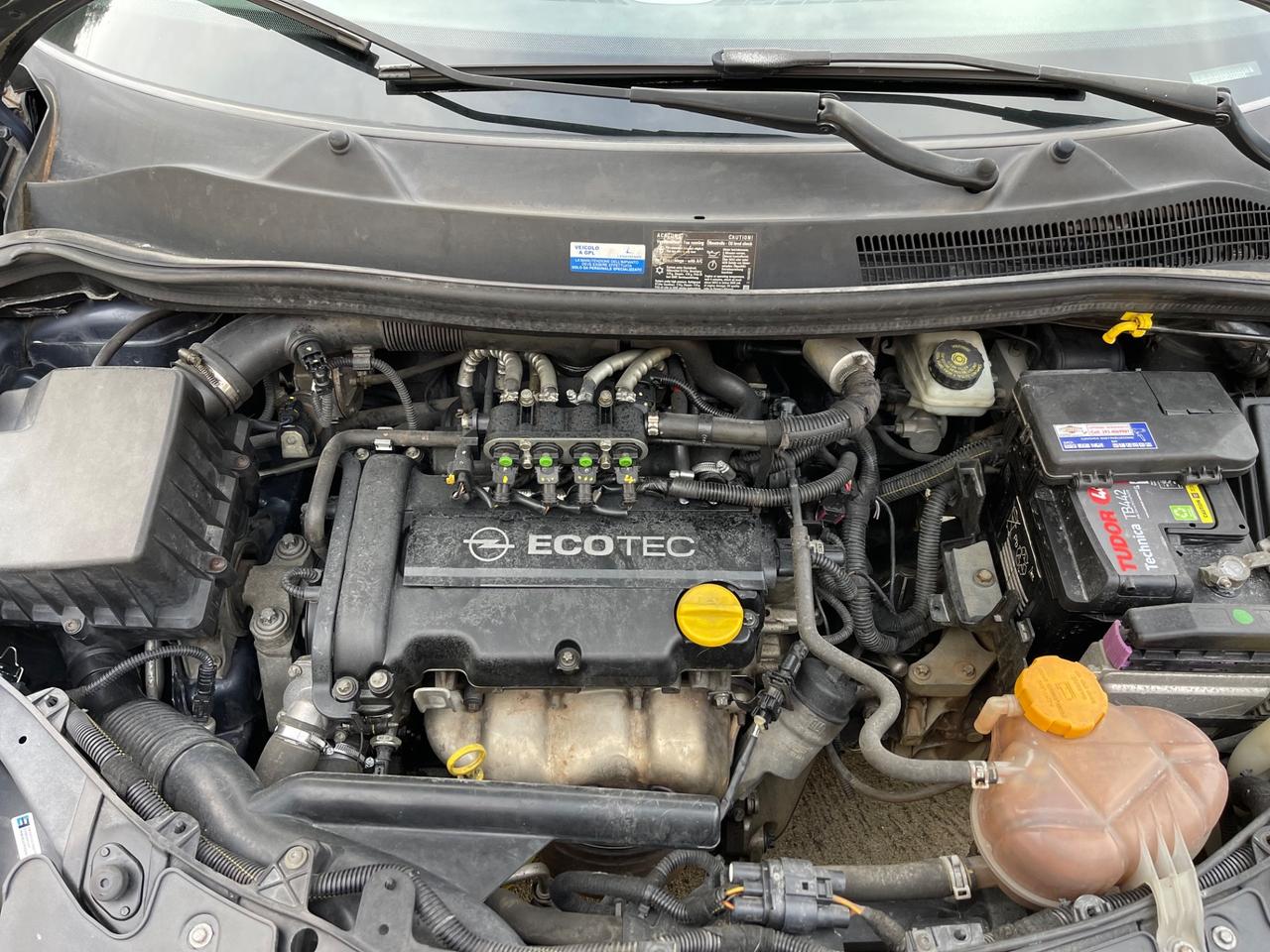 Opel Corsa 1.2 80CV 5 porte BENZ/GPL-TECH Enjoy