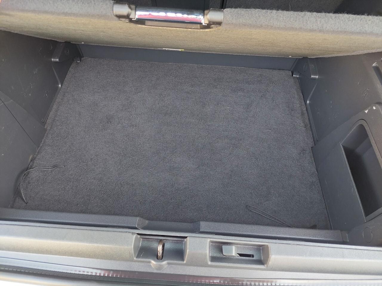 Peugeot 3008 1.6 HDi 110CV cambio robotizzato