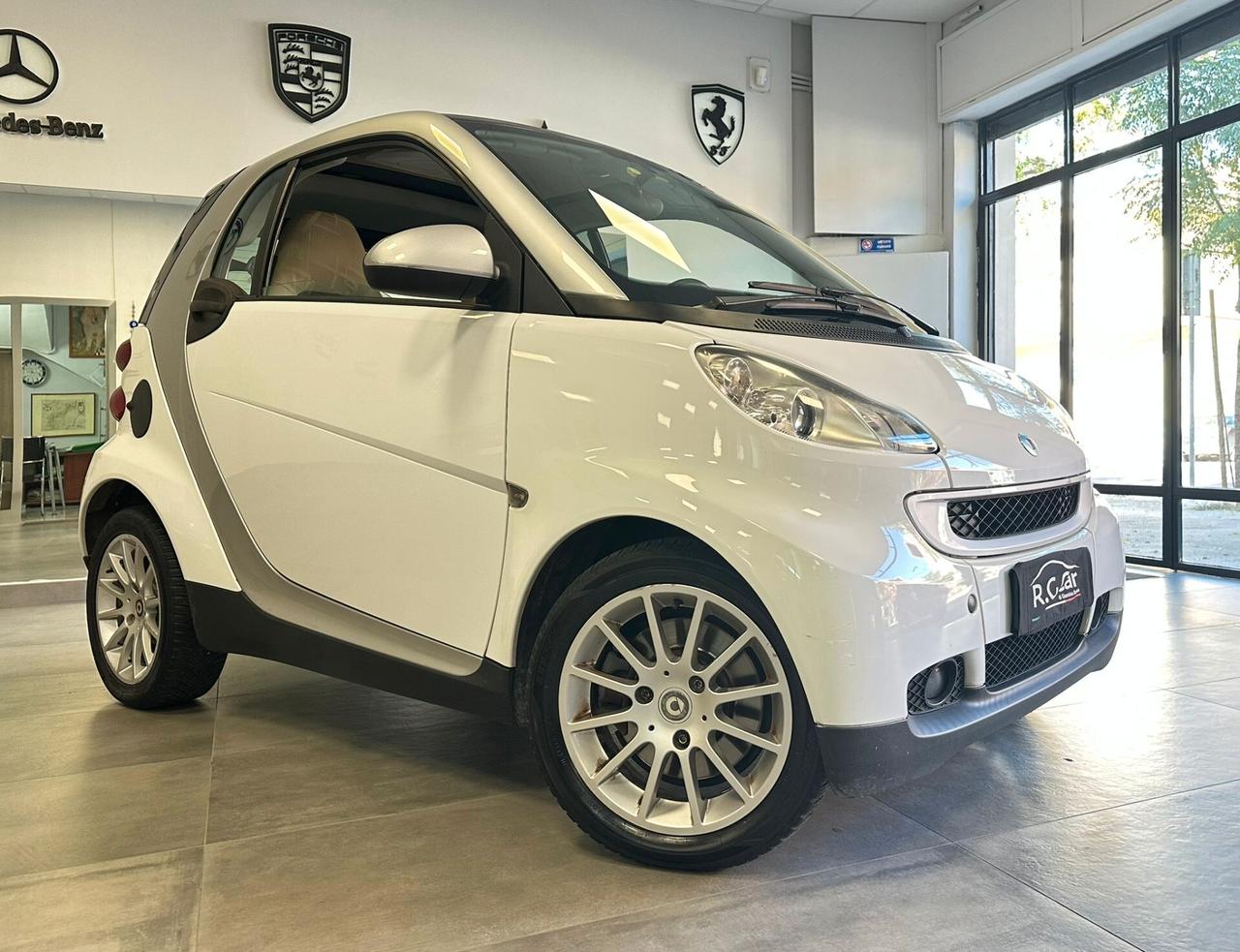 Smart ForTwo 1000 62 kW coupé passion
