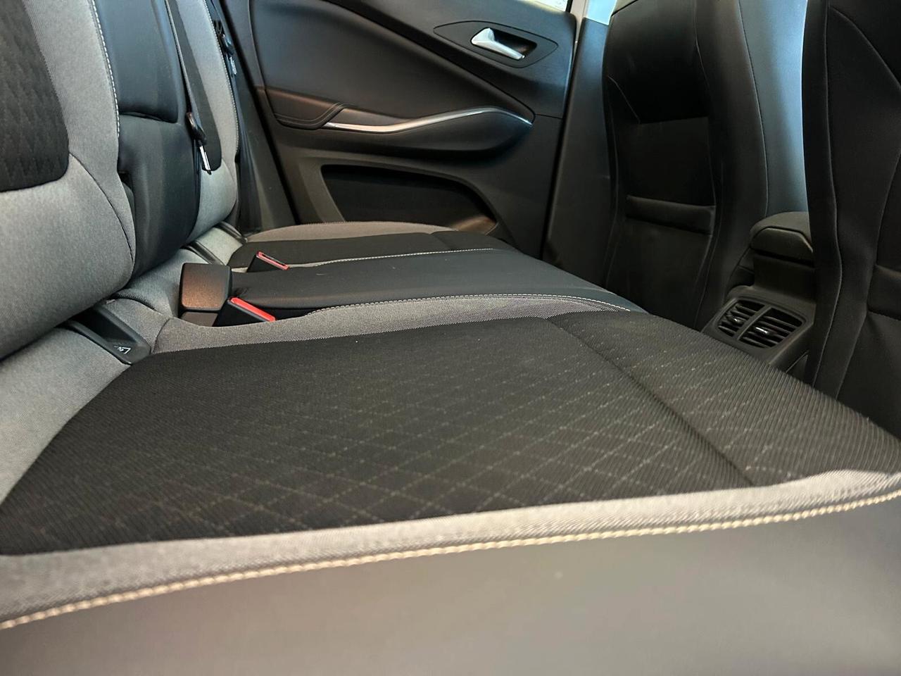 Opel Grandland X INNOVATION 1.6 diesel Ecotec aut.