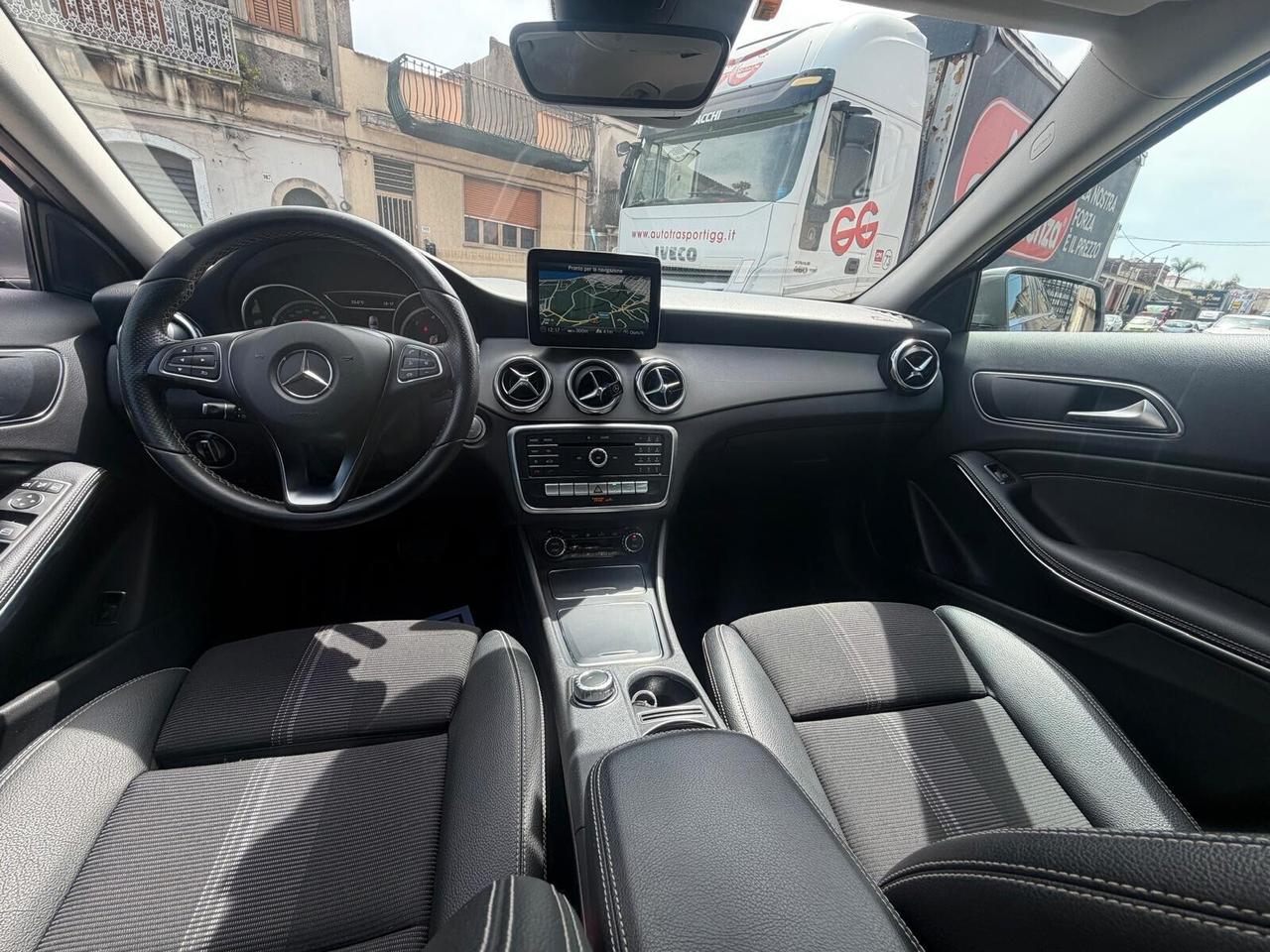 Mercedes-benz GLA 200 CDI Automatic SPORT Enduro