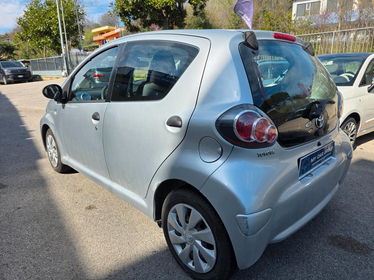Toyota Aygo 1.0 12V VVT-i 5 porte Active Connect