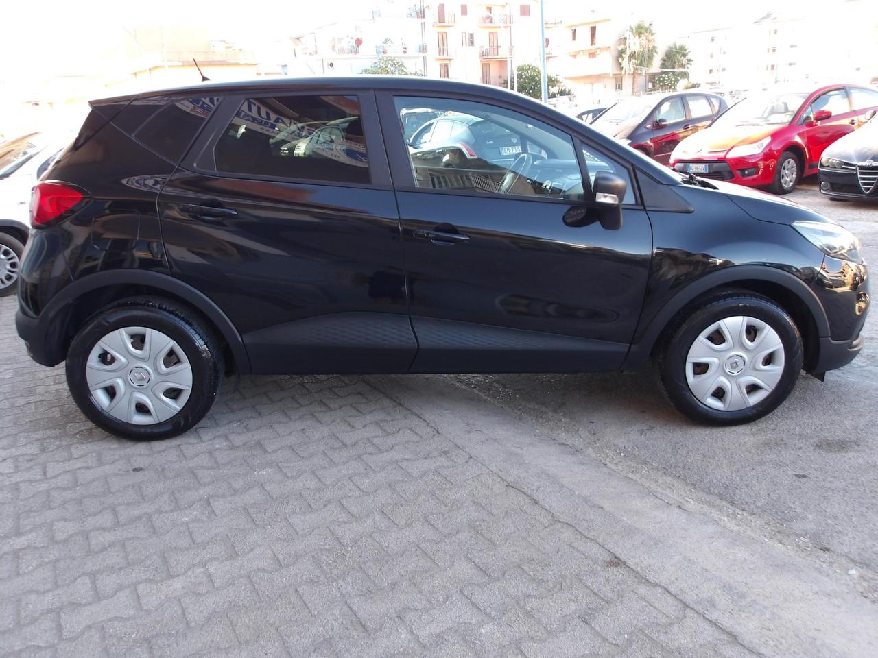RENAULT CAPTUR 1.5 dci Iconic 90cv