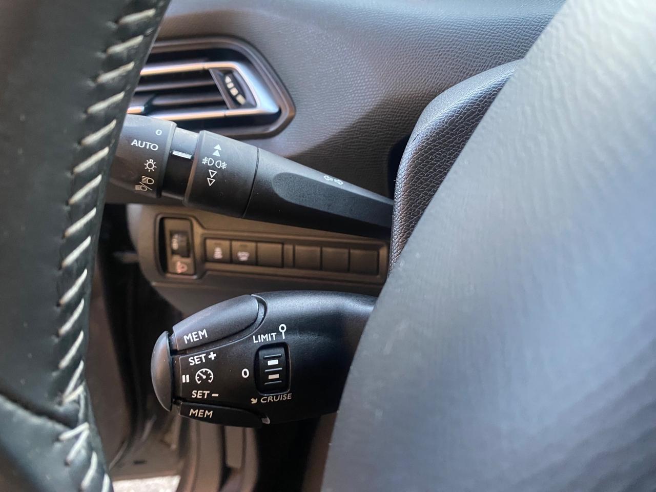 Peugeot 308 PureTech Turbo 130 S&S SW Allure