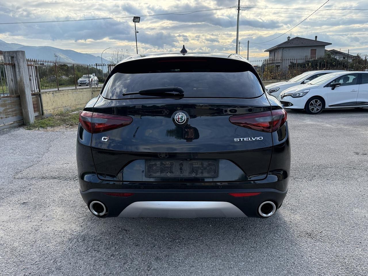 ALFAROMEO STELVIO AT8 Q4 EXECUTIVE NAVI PELLE